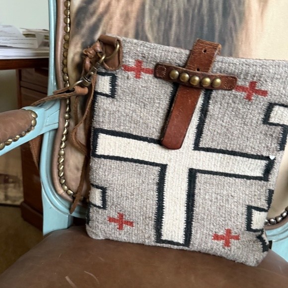 OnE oF A KiNd McFadin Two Bar West Crossbody Shoulder RaRe Design - Picture 1 of 10